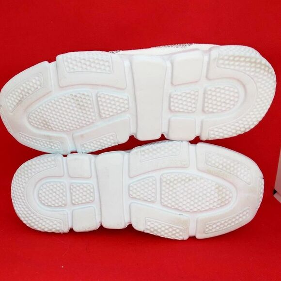 ECKO RED Women\'s New w/Tags White Knit Sneakers with Silver Details-Size: 8 1/2